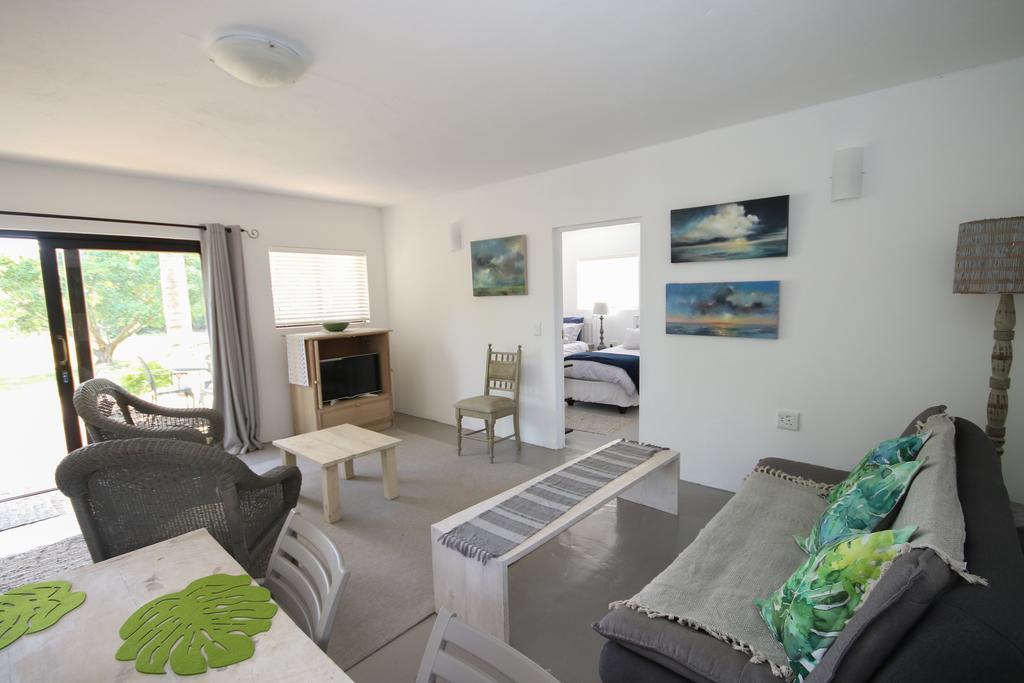 Moonriver Self Catering Плеттенберг-Бей Экстерьер фото